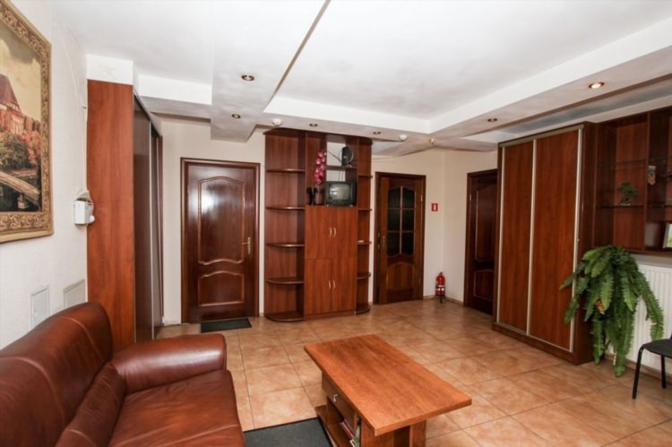 Снять 3 комнатную квартиру в калининграде без посредников